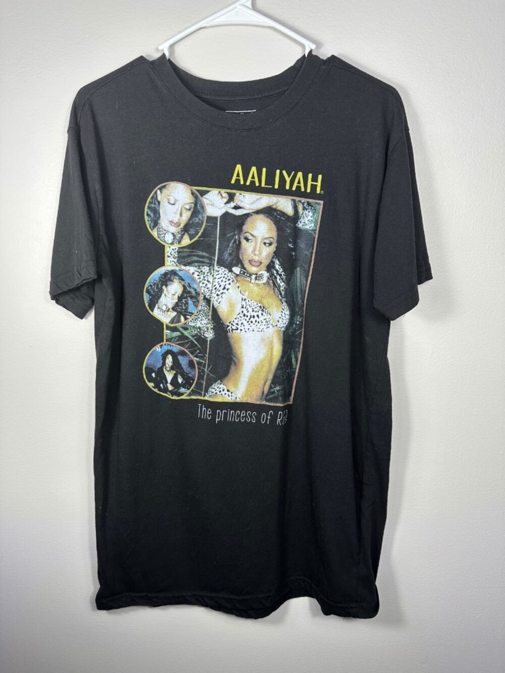 Aaliyah Princess of R&B Graphic Tee Black M